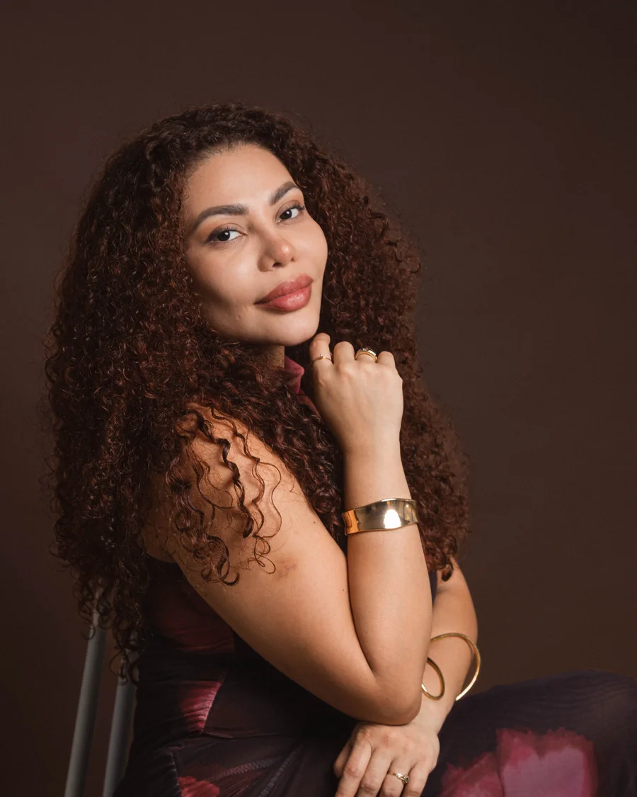 Retrato profissional da Dra. Ana Vitória Araújo